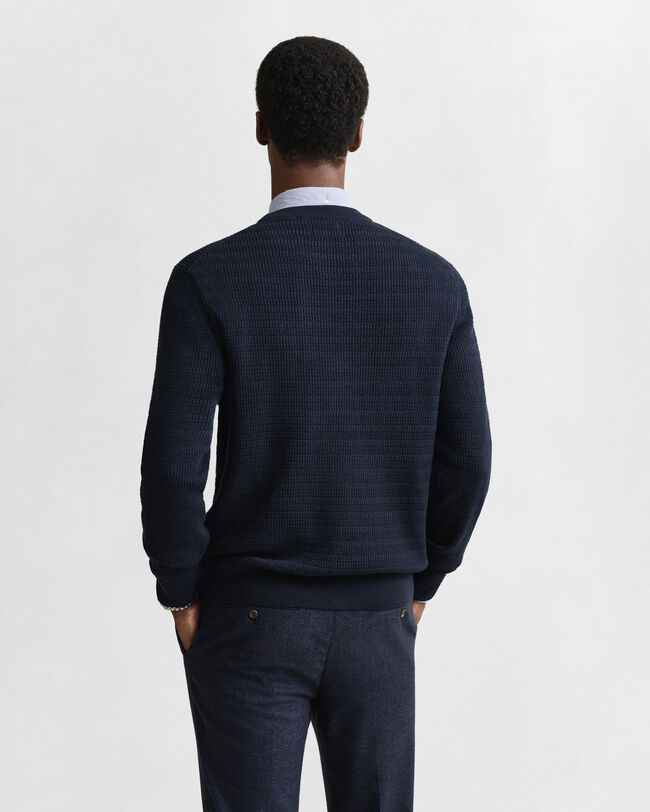 Camisola em mini malha entrançada com decote redondo