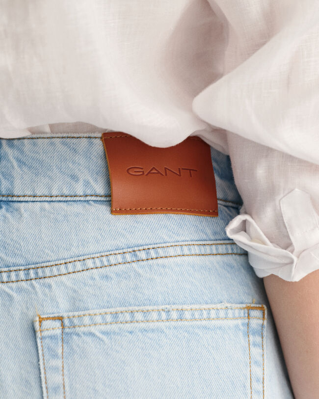 Calções de ganga com comprimento médio regular fit