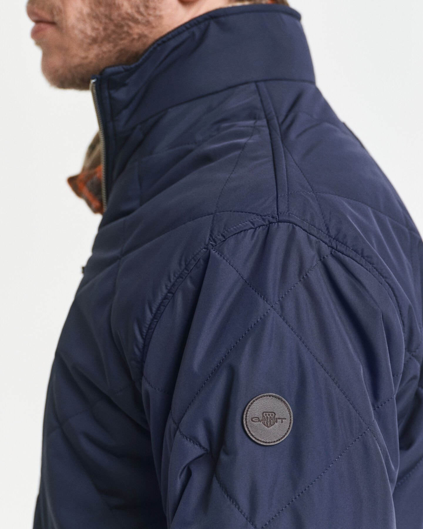 Casaco reversível com gola estilo mao