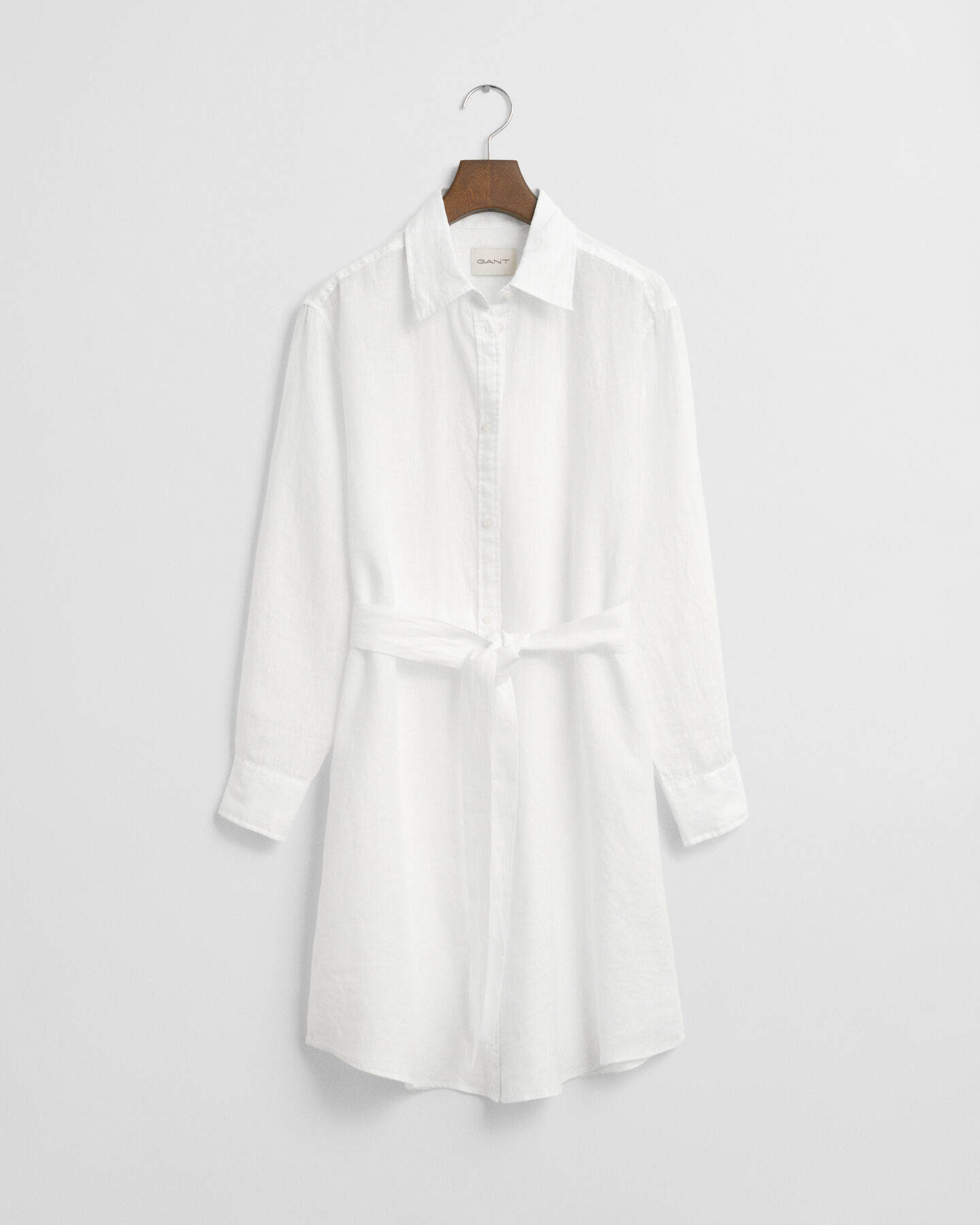 Vestido-camisa em linho com cinto