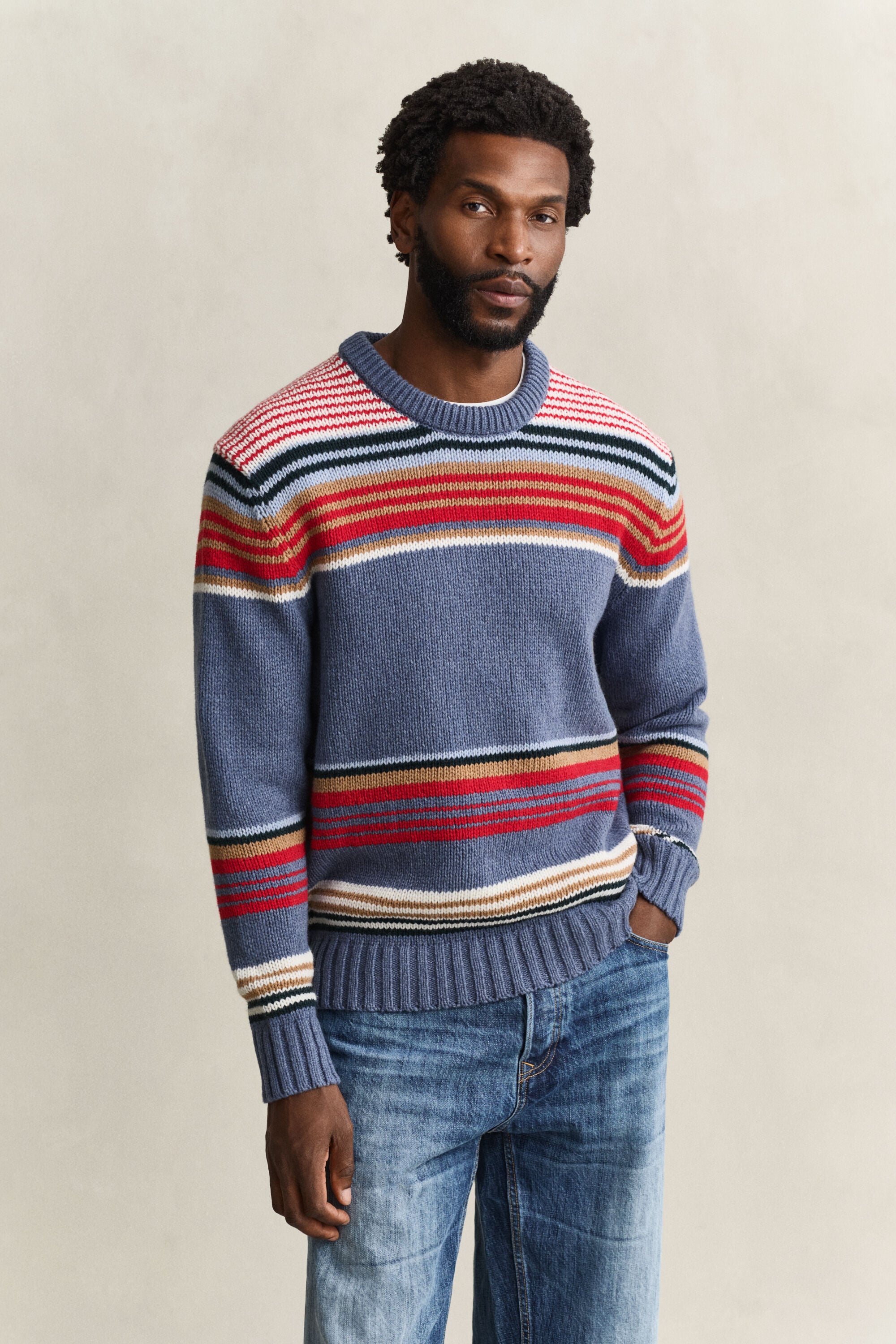 Camisola de malha com decote redondo às riscas