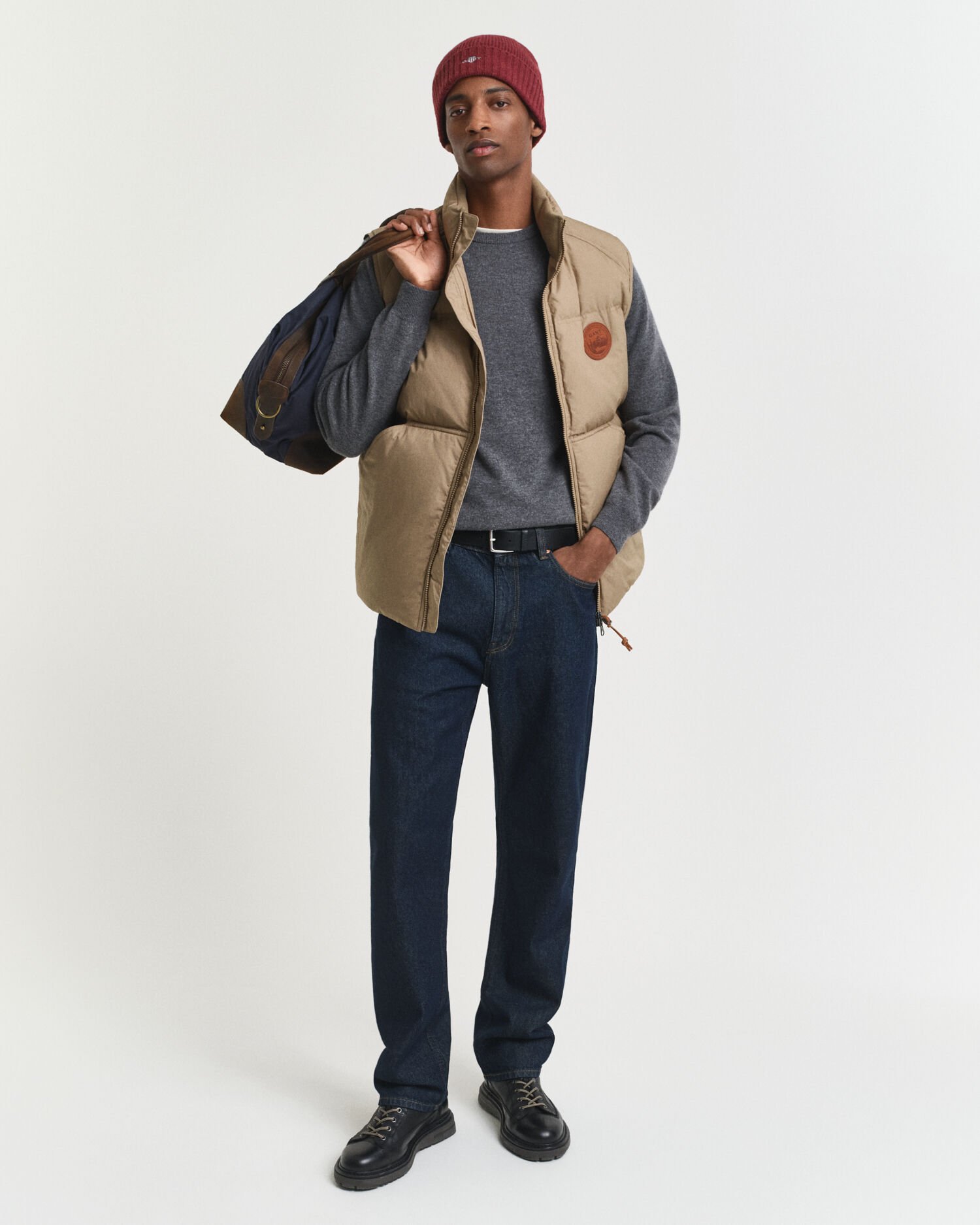 Camisola de malha com decote redondo em lã extrafina