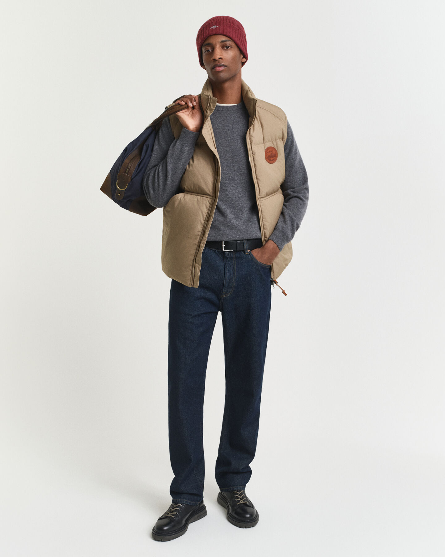 Camisola de malha com decote redondo em lã extrafina