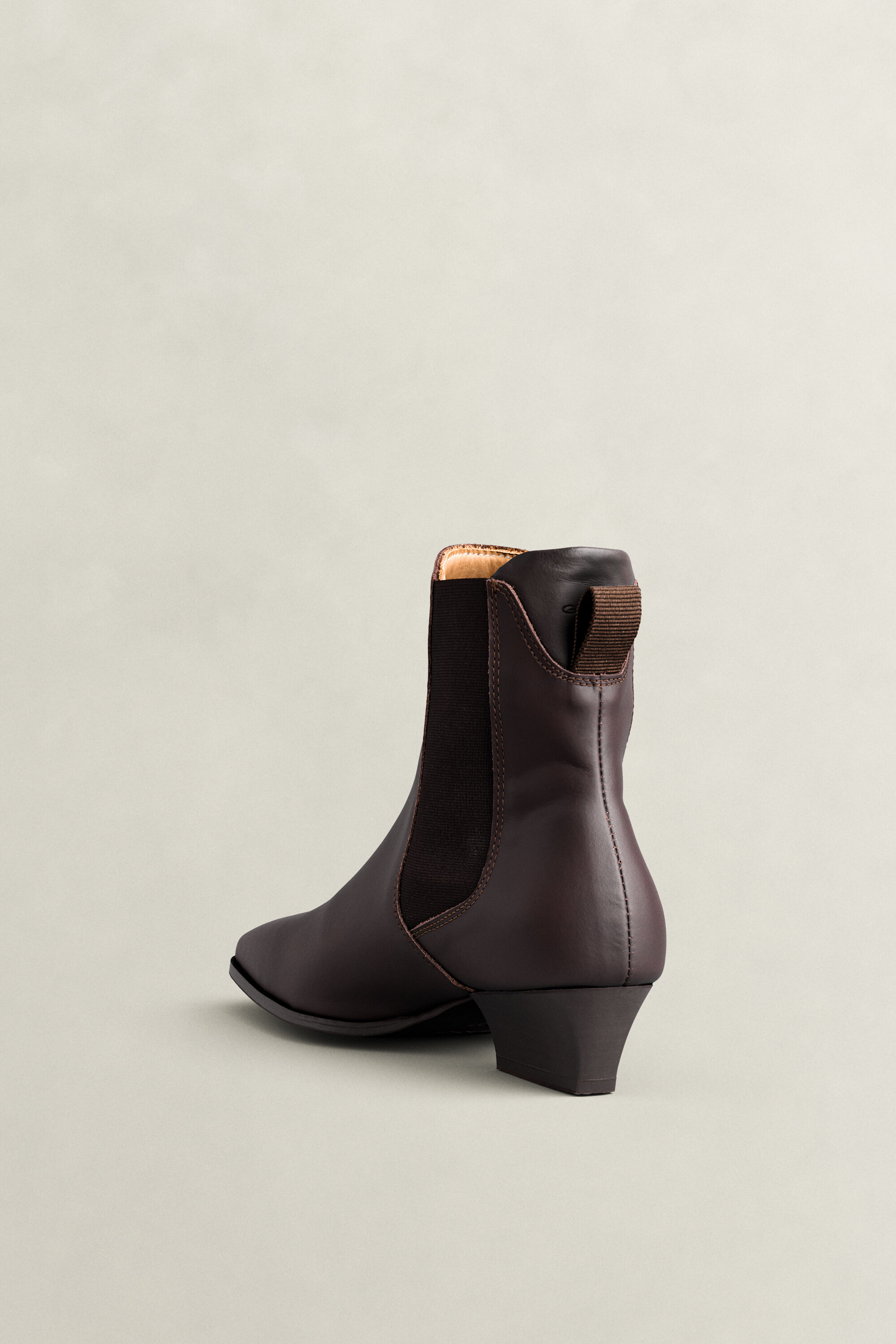 Botas Chelsea em pele Bassotte