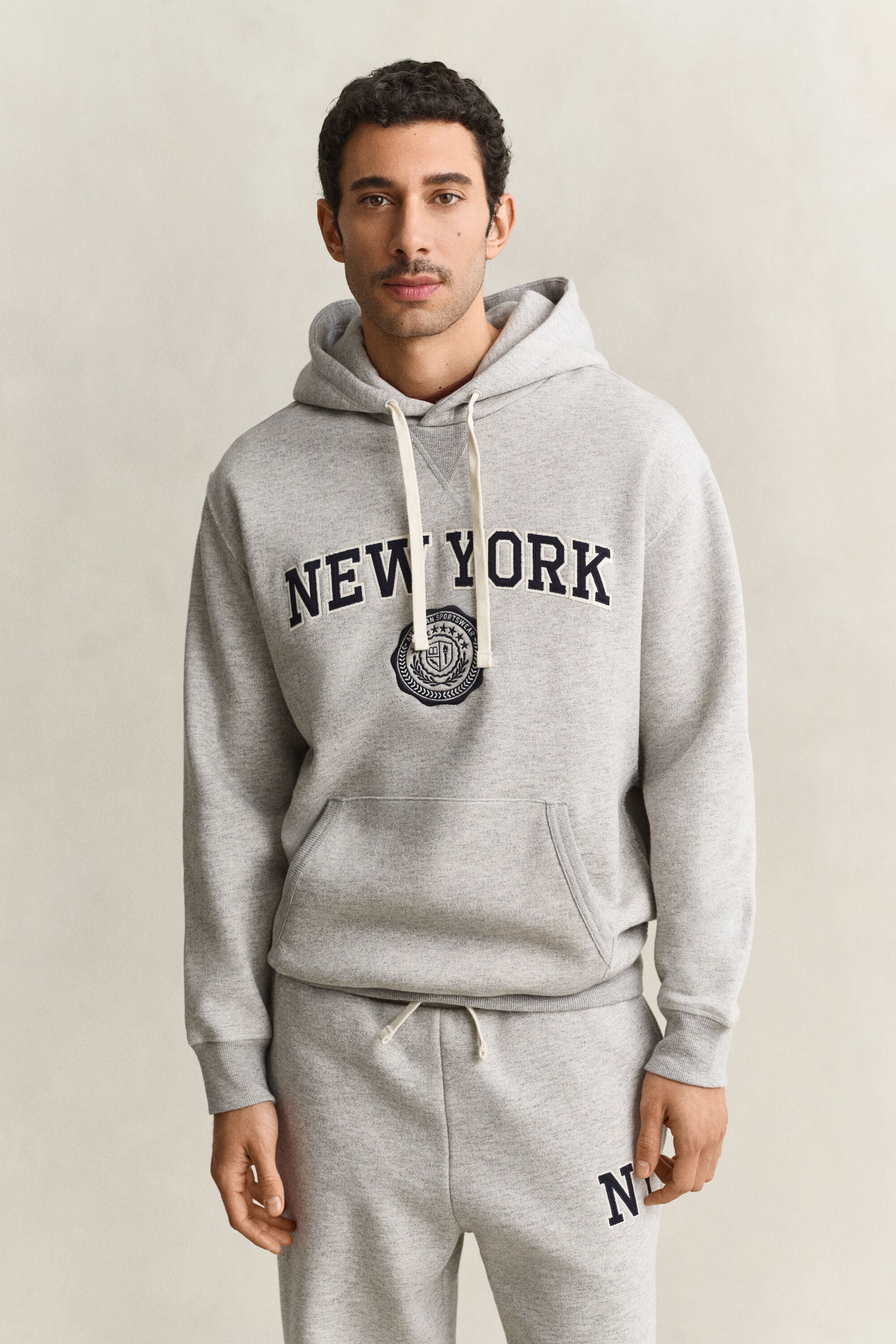 Sweatshirt com capuz Graphic