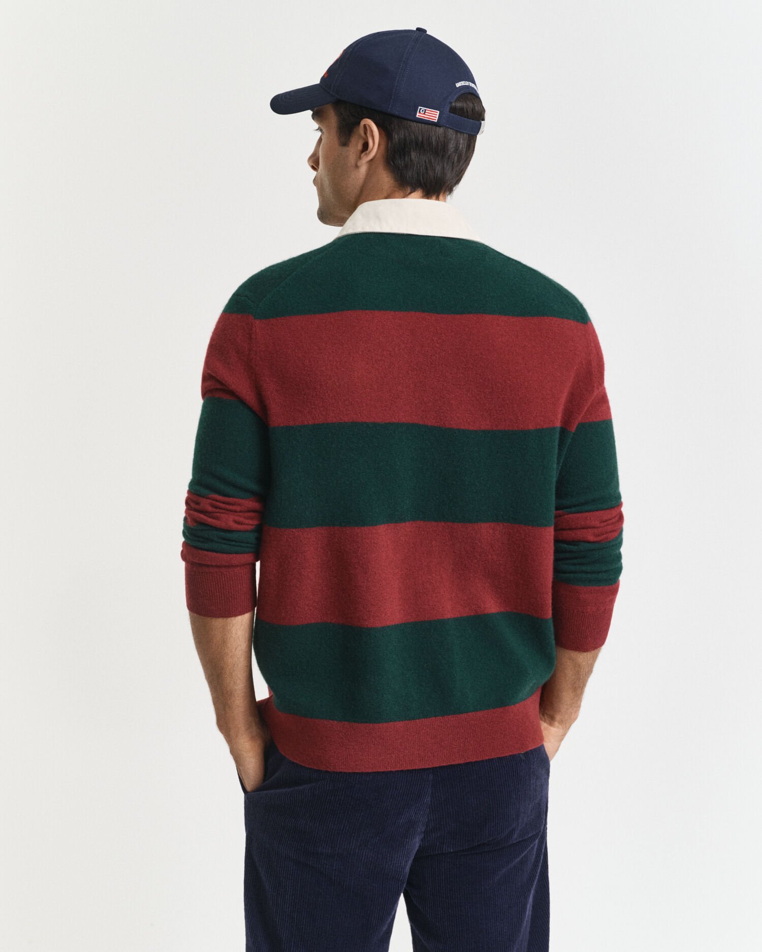 Camisola de malha tipo Rugger em lã extrafina às riscas