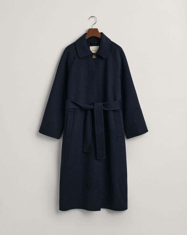 Sobretudo cosido à mão