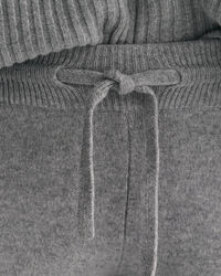 Cal&ccedil;as Lounge