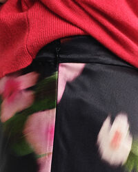 Saia evasê de comprimento médio com estampado floral