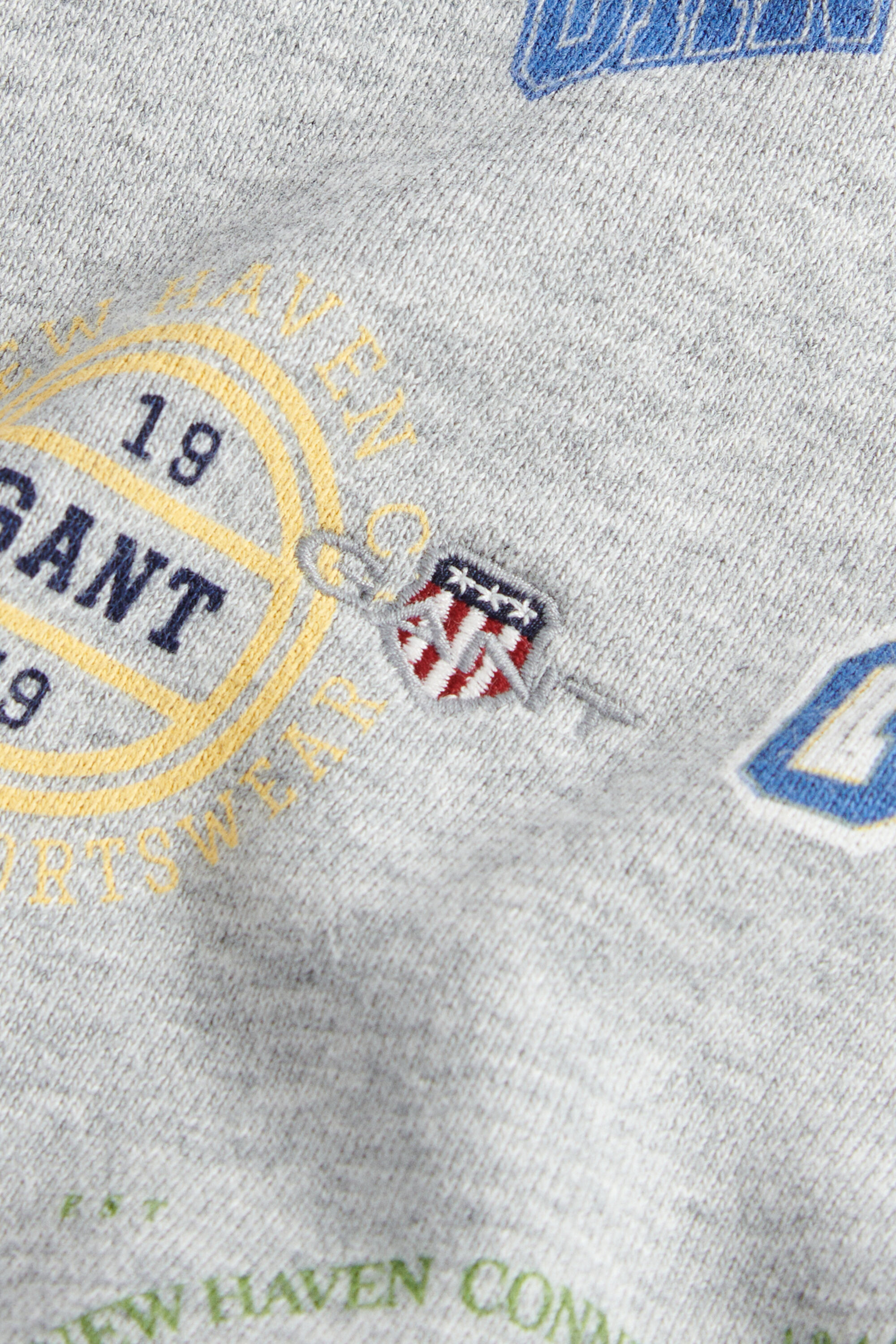 Conjunto de sweatshirt e calções desportivos com estampado Boys