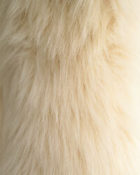 Sobretudo em pelo falso