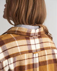 Sobrecamisa em flanela com padr&atilde;o de xadrez