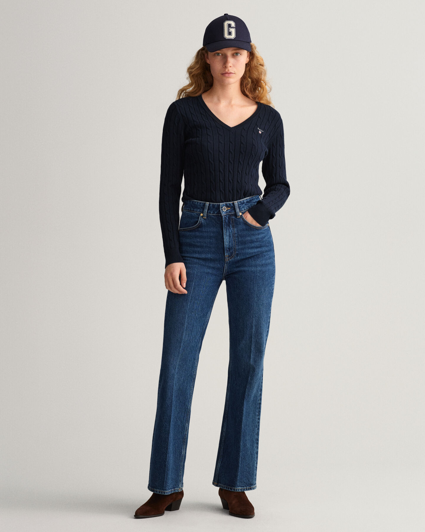 Pulover com decote em V entrelaçada em algodão com elastano