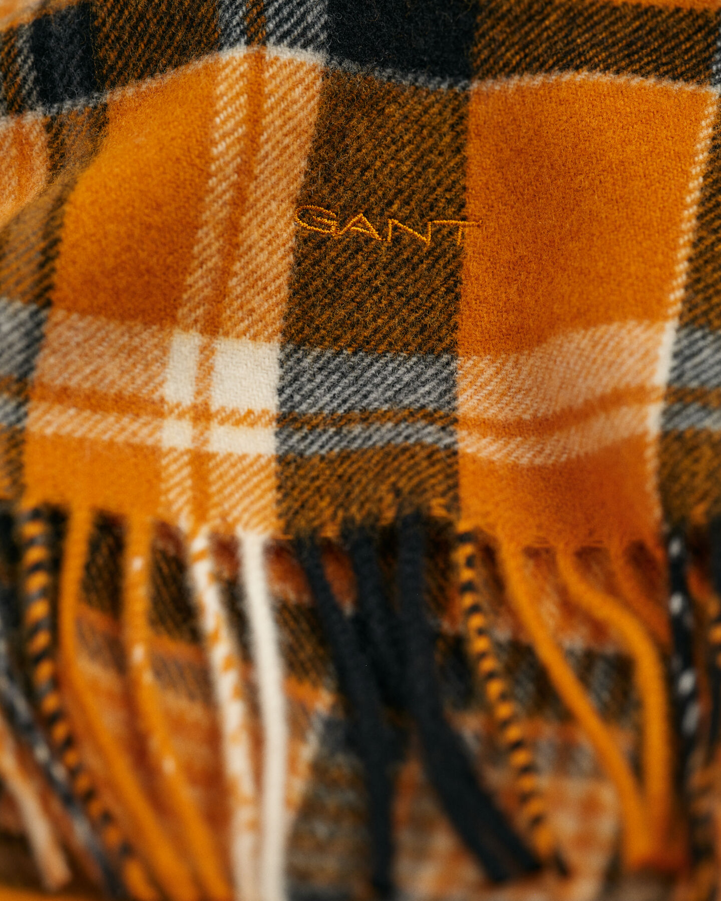 Cachecol com padrão de xadrez