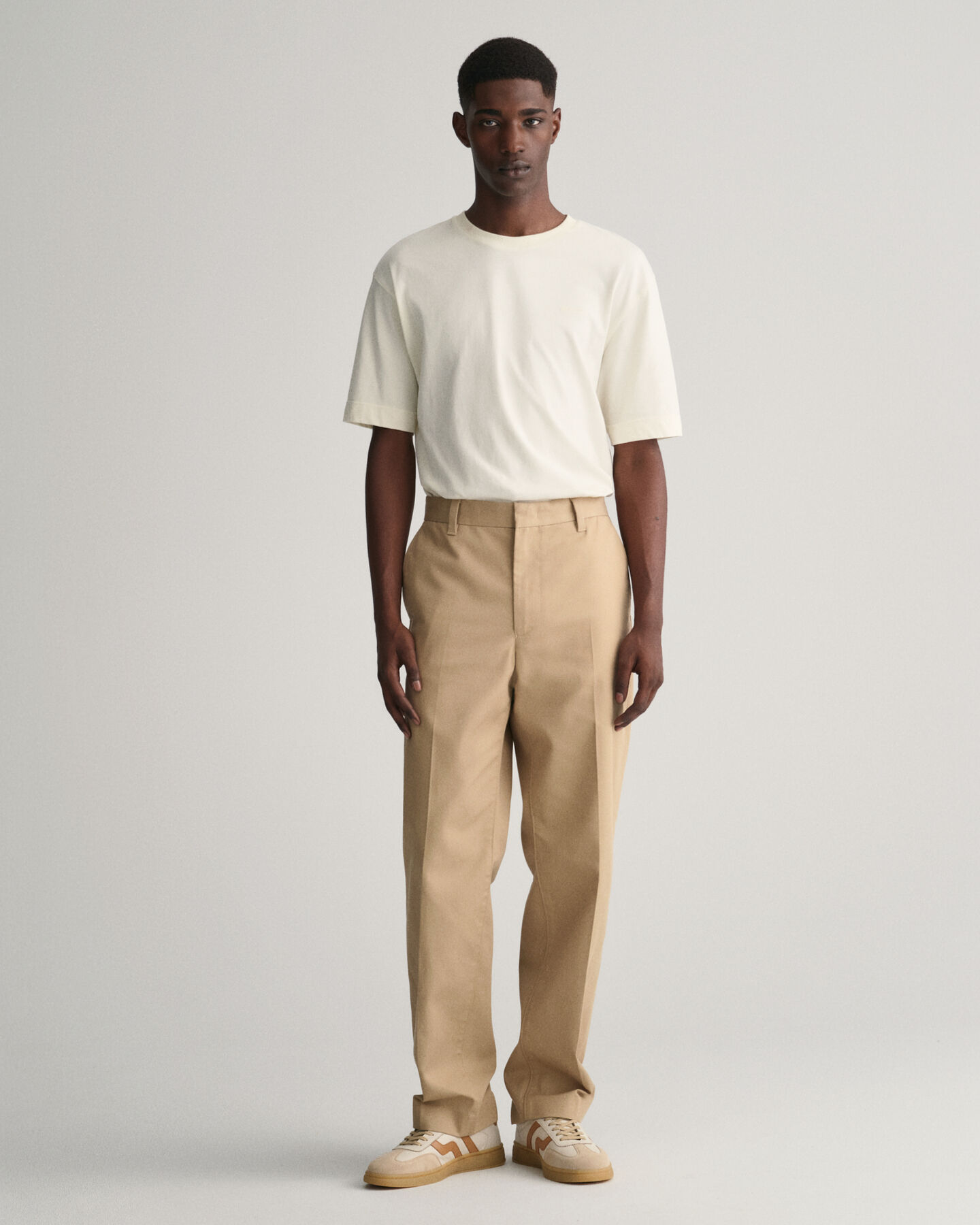 Calças chino utilitárias loose fit