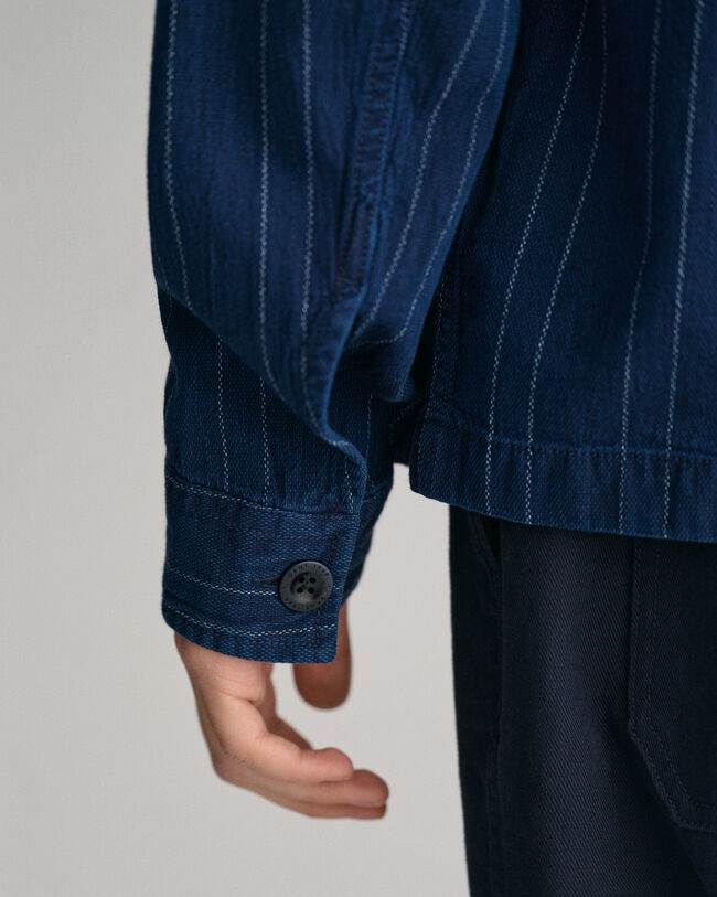 Sobrecamisa às riscas