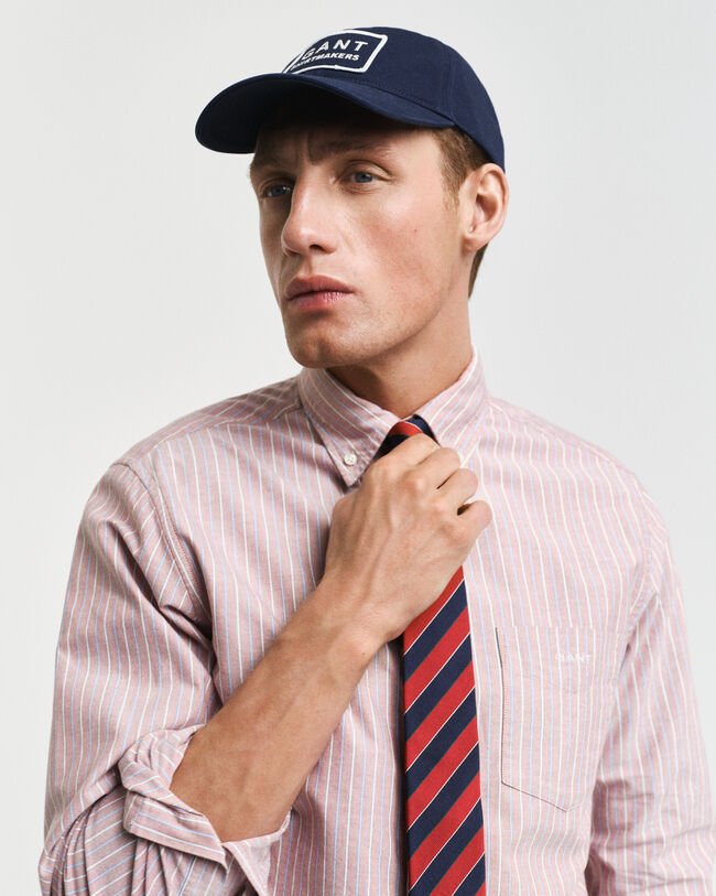 Camisa Oxford cl&aacute;ssica &agrave;s riscas regular fit