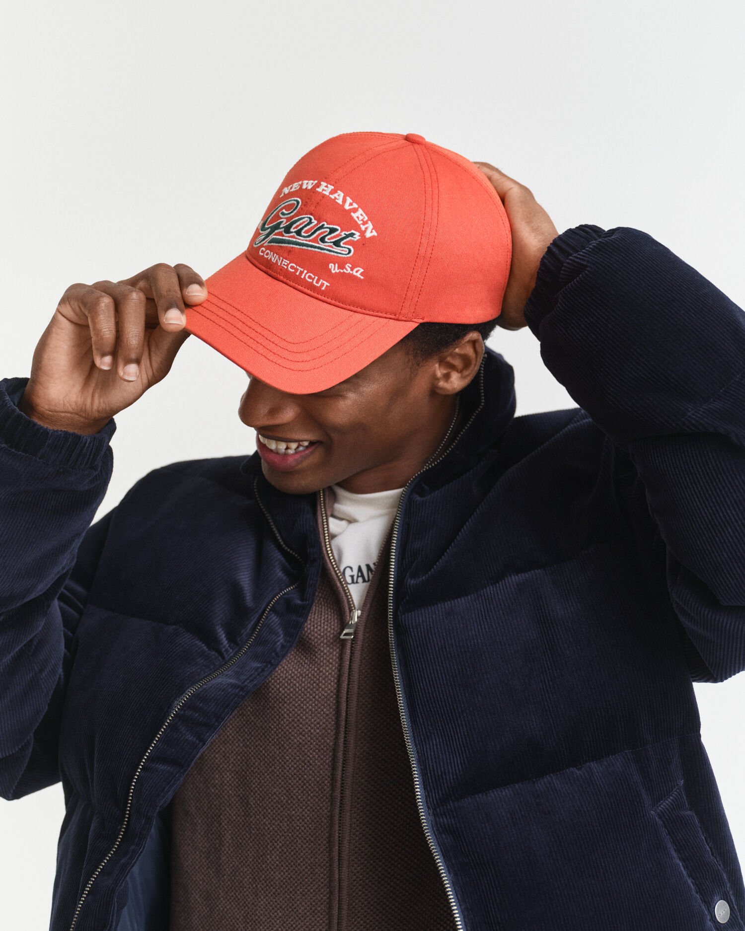 Boné em sarja de algodão Graphic