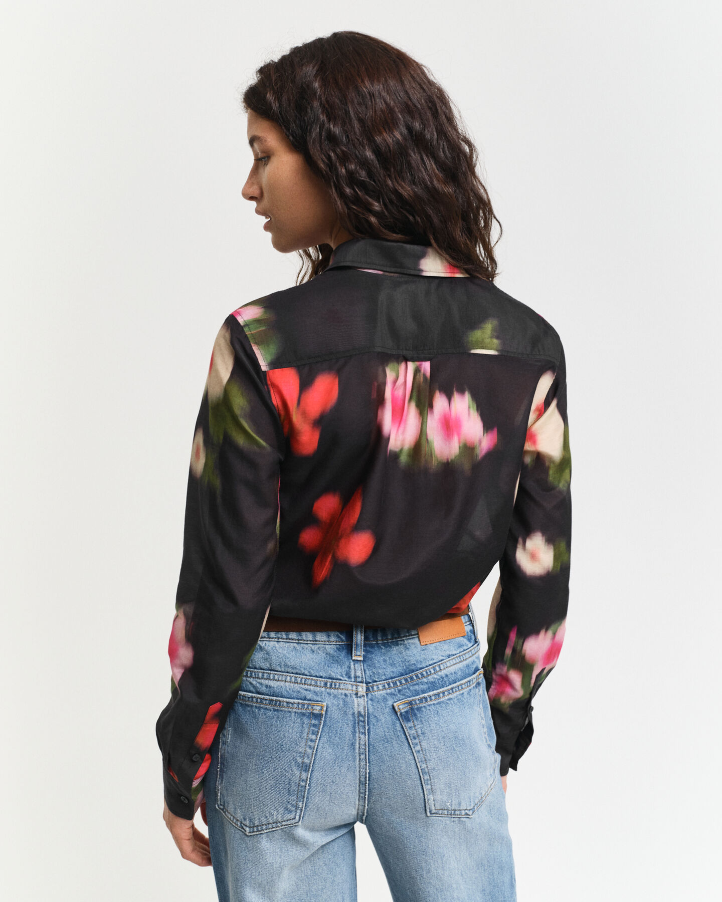 Camisa em seda e algodão floral regular fit