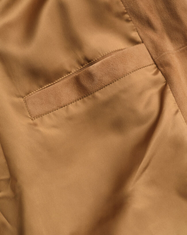 Blusão bomber em camurça