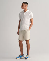 Calções com cordão em linho