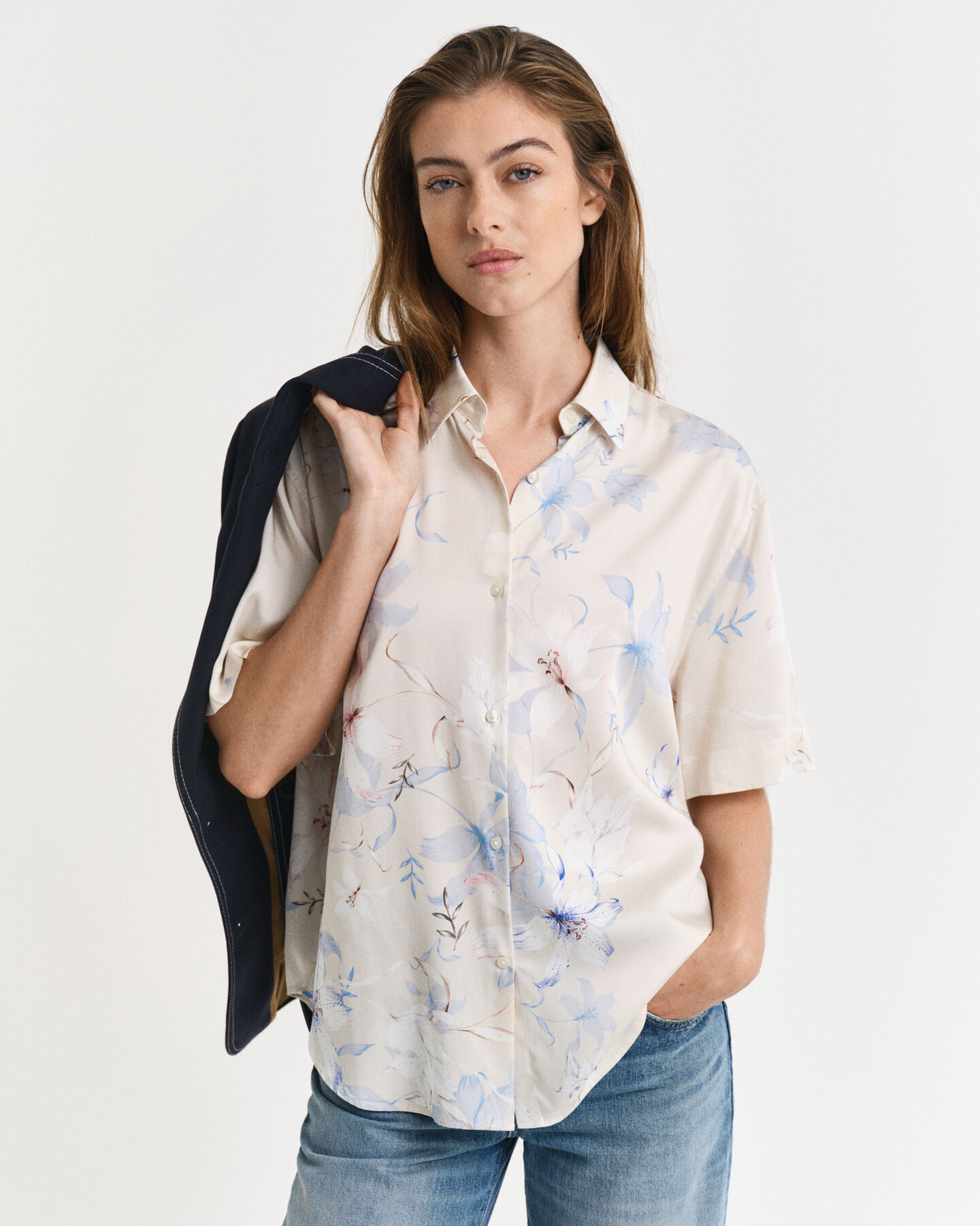 Camisa de manga curta com estampado floral regular fit