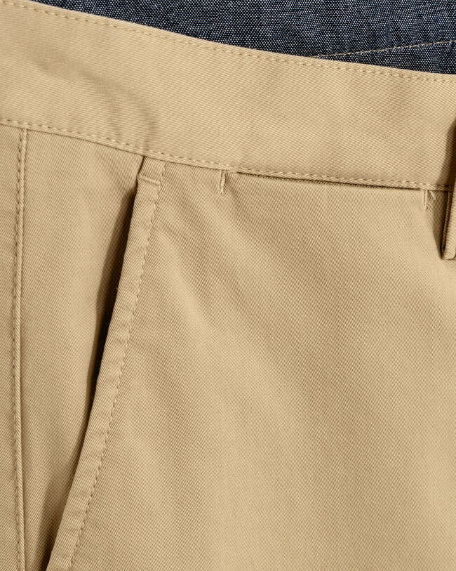 Cal&ccedil;as chino em sarja slim fit