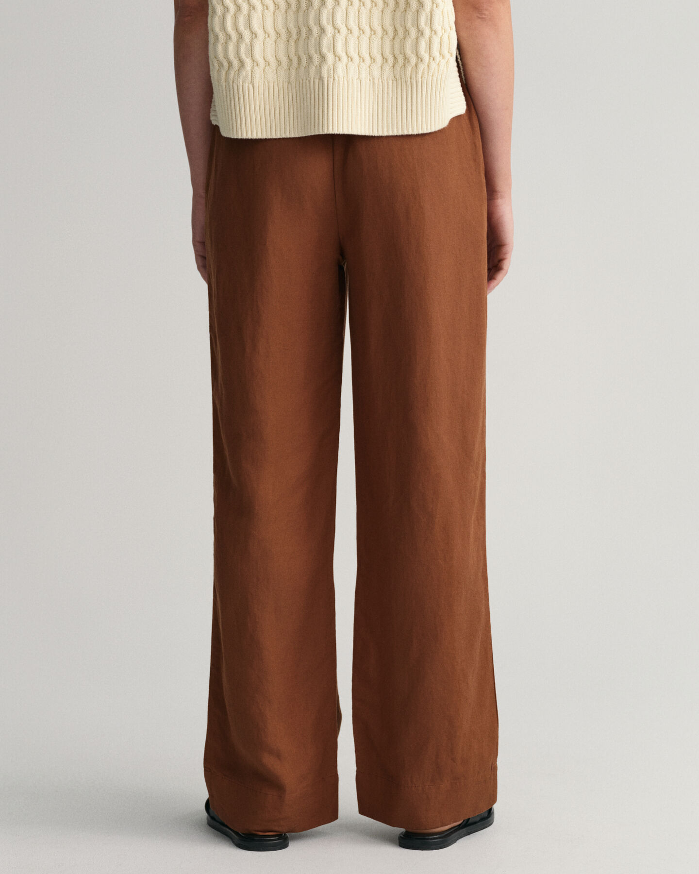 Cal&ccedil;as pull-on em linho e viscose