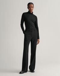 Calças evasê slim fit