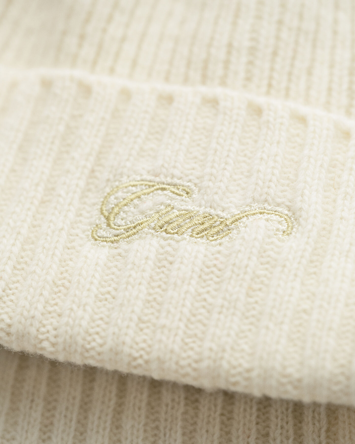 Conjunto de oferta com gorro e cachecol Script