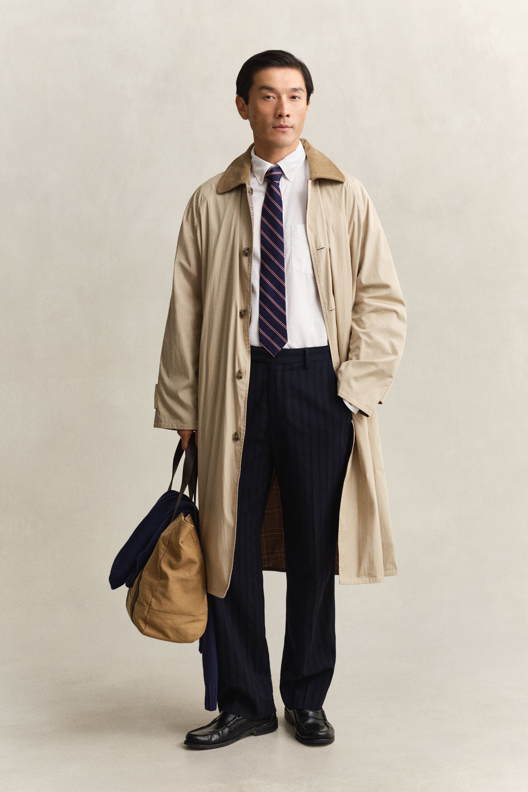 Sobretudo leve reversível