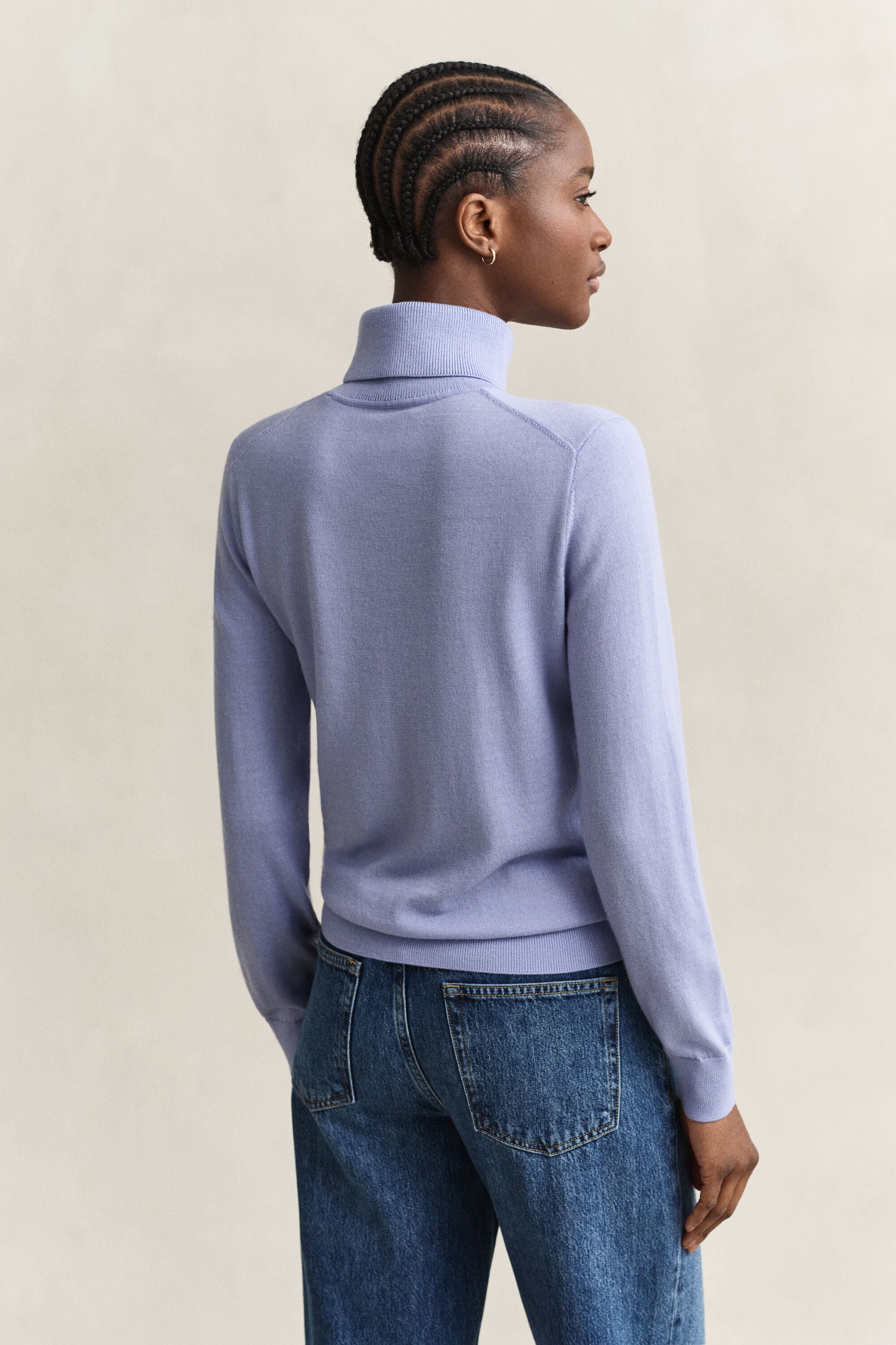 Camisola de gola alta em lã de merino extrafina