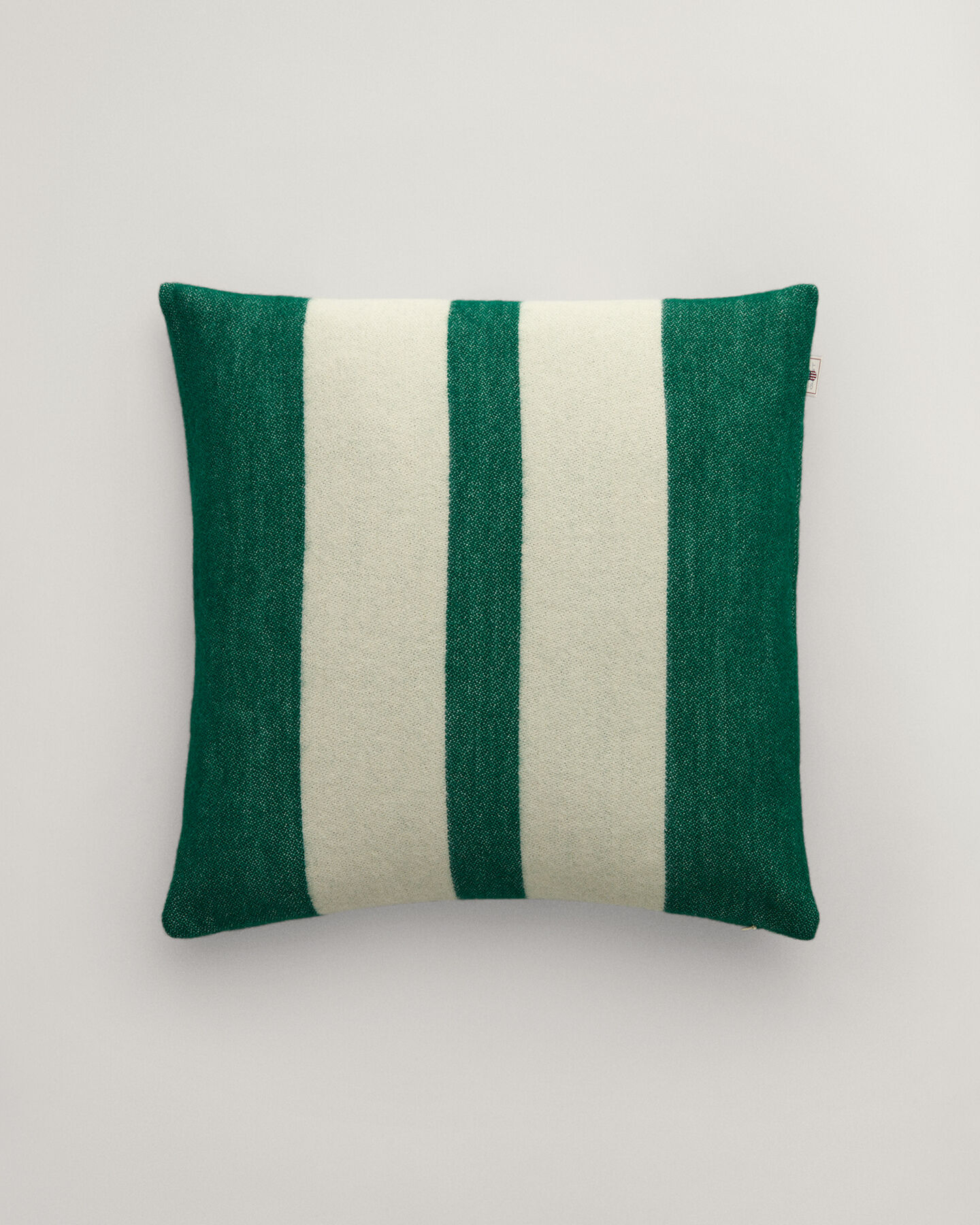 Almofada em lã às riscas