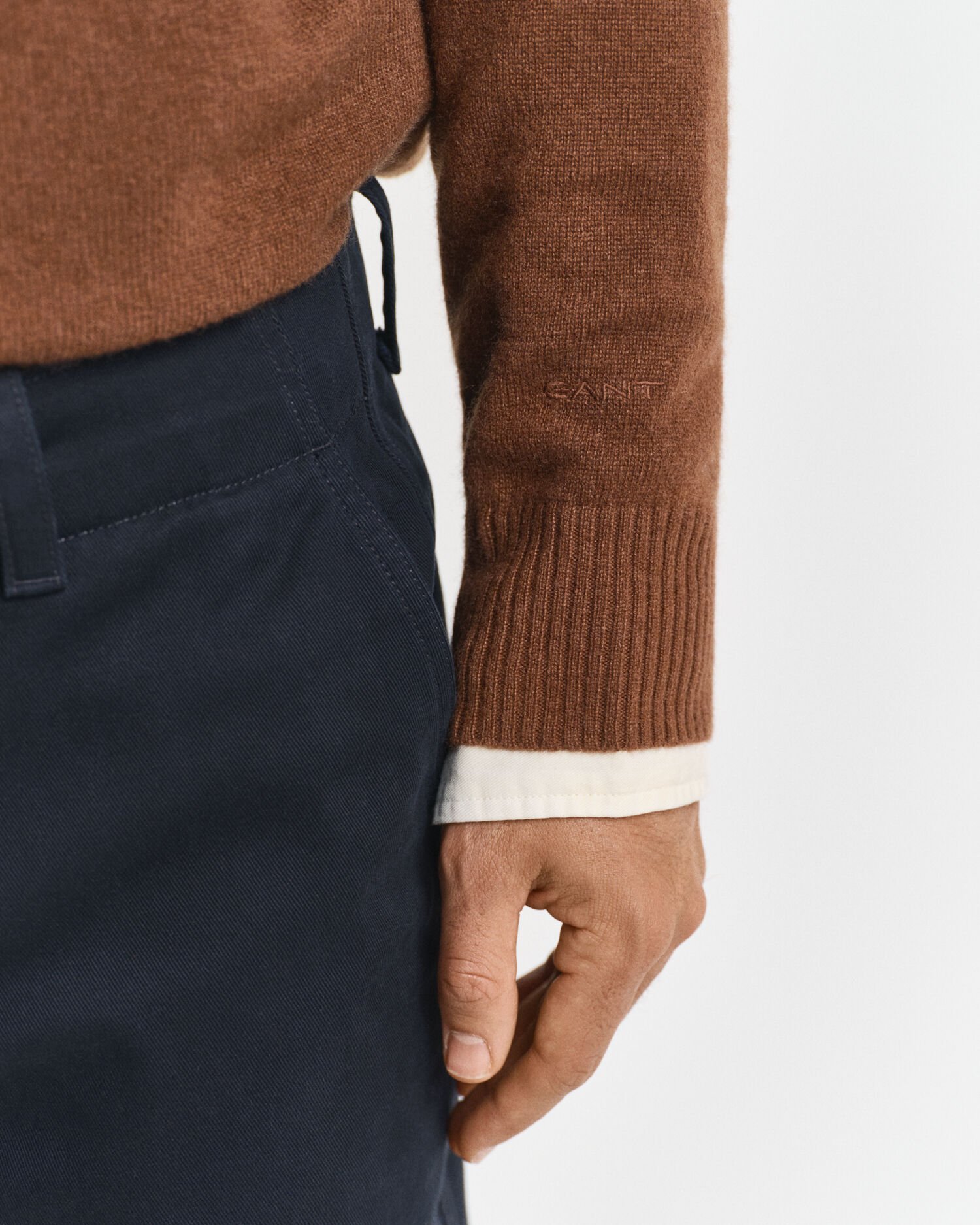 Camisola de malha com decote redondo em caxemira