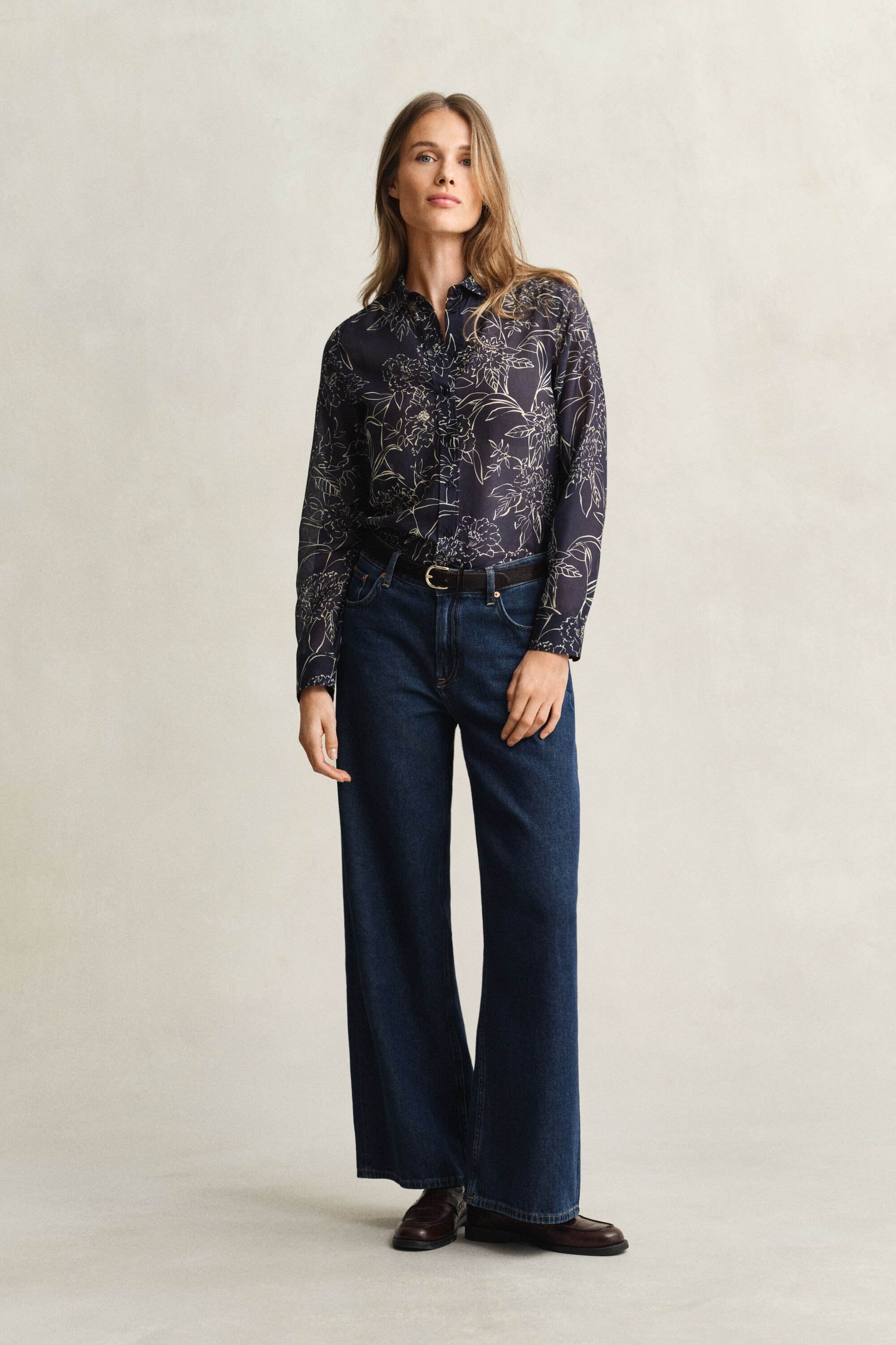 Camisa em seda e algodão com estampado Floral corte normal