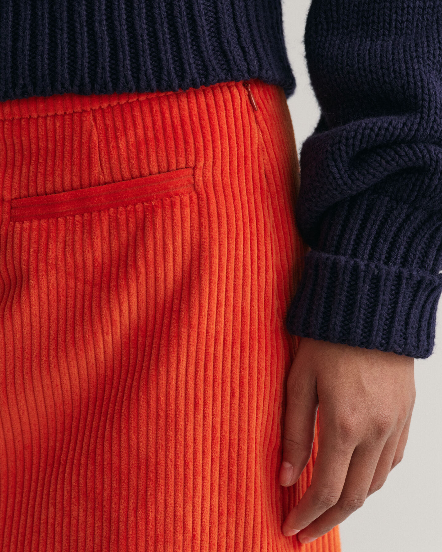 Minissaia em bombazina