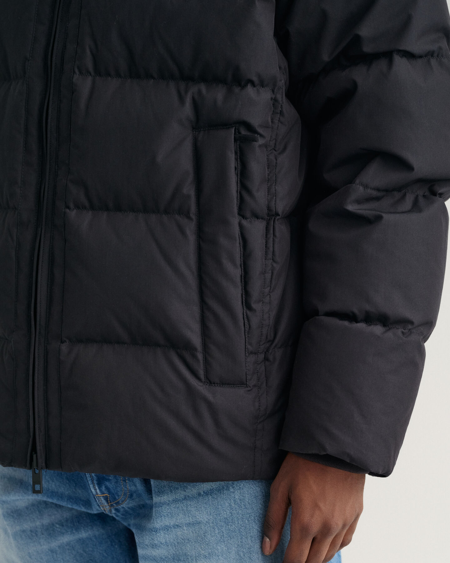 Blus&atilde;o de penas Alta