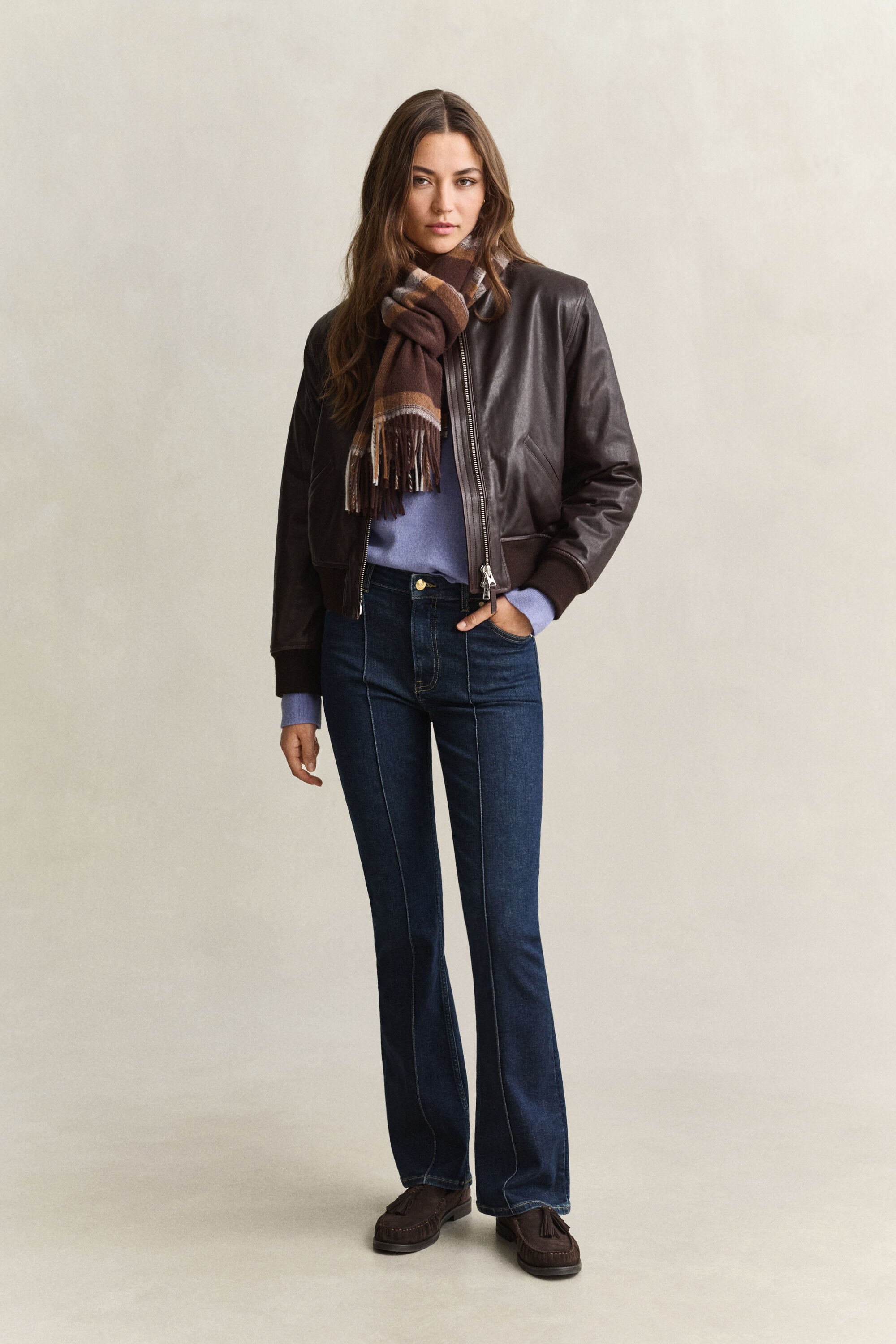 Camisola de malha com decote redondo em lã extrafina