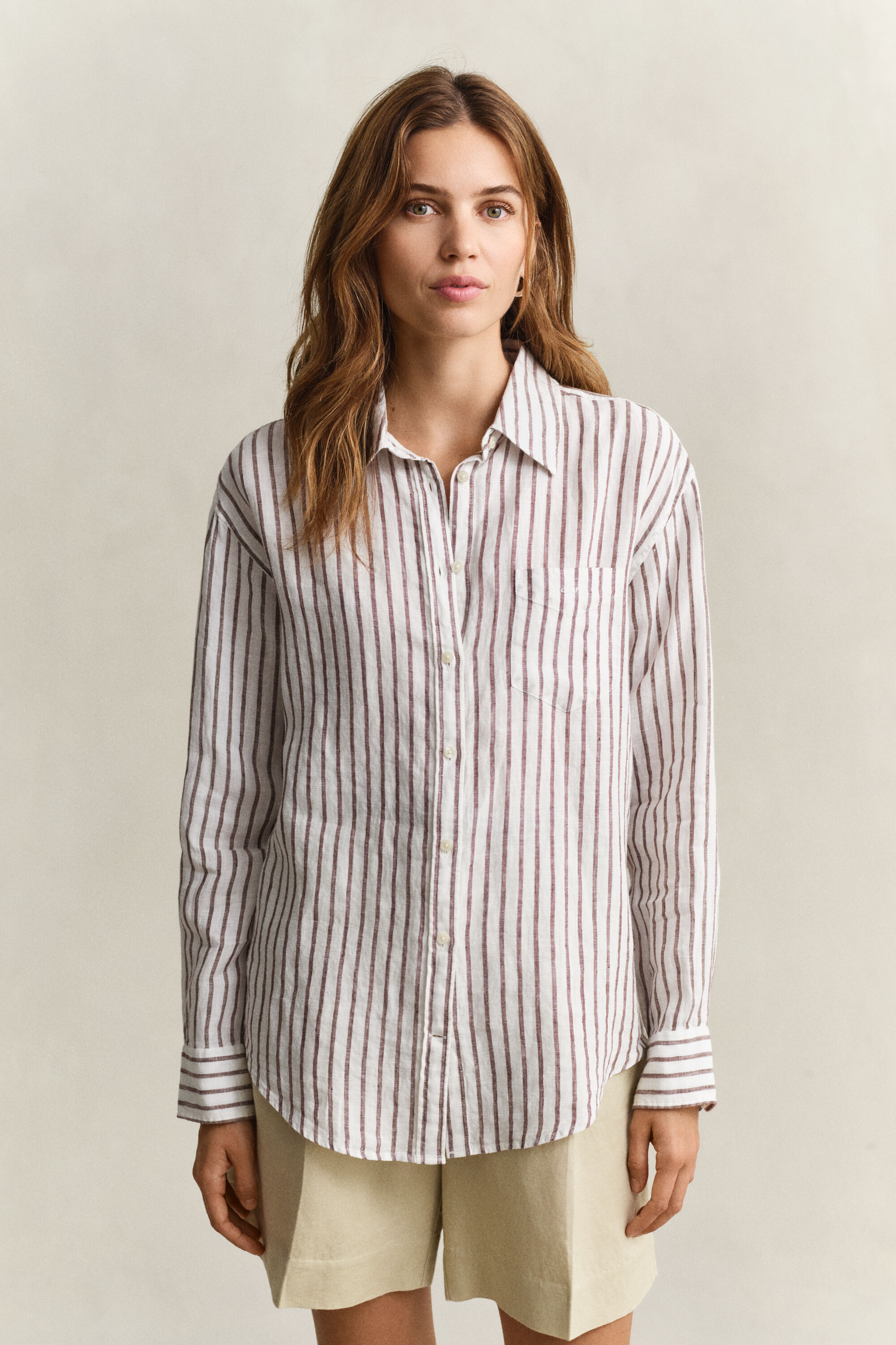 Camisa de linho às riscas relaxed fit