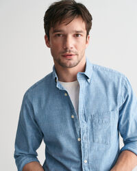 Camisa em chambray índigo regular fit