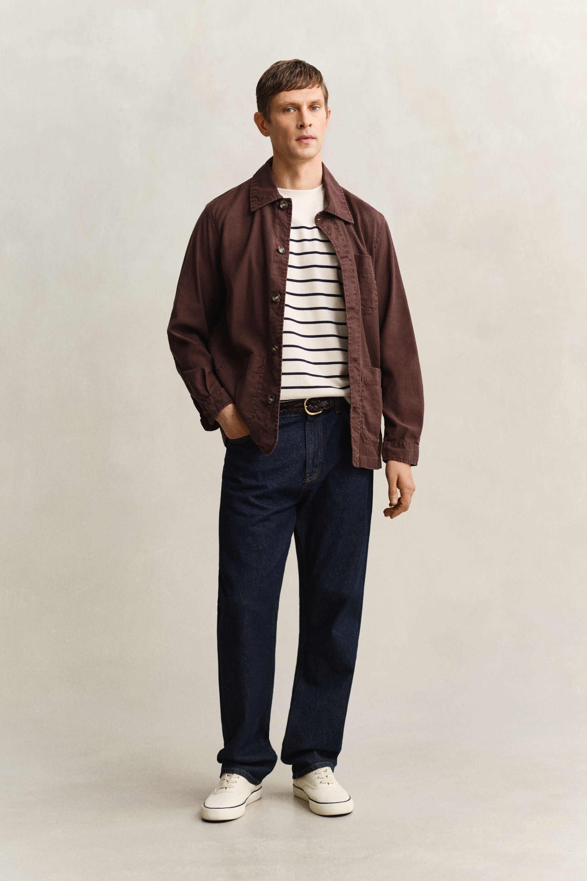 T-shirt com riscas posicionadas