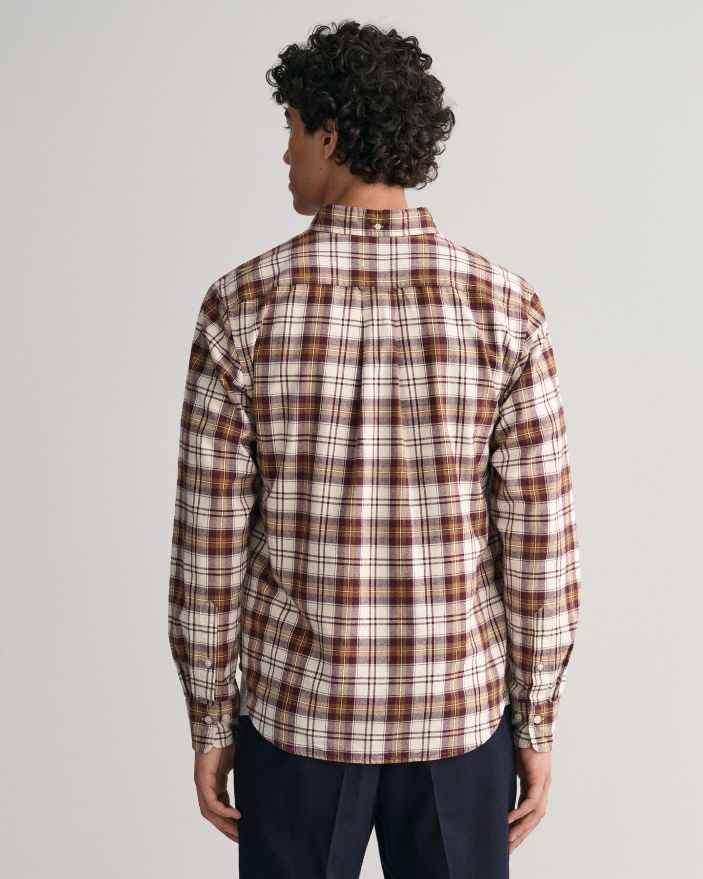 Camisa em algod&atilde;o Oxford escovado com padr&atilde;o de xadrez regular fit