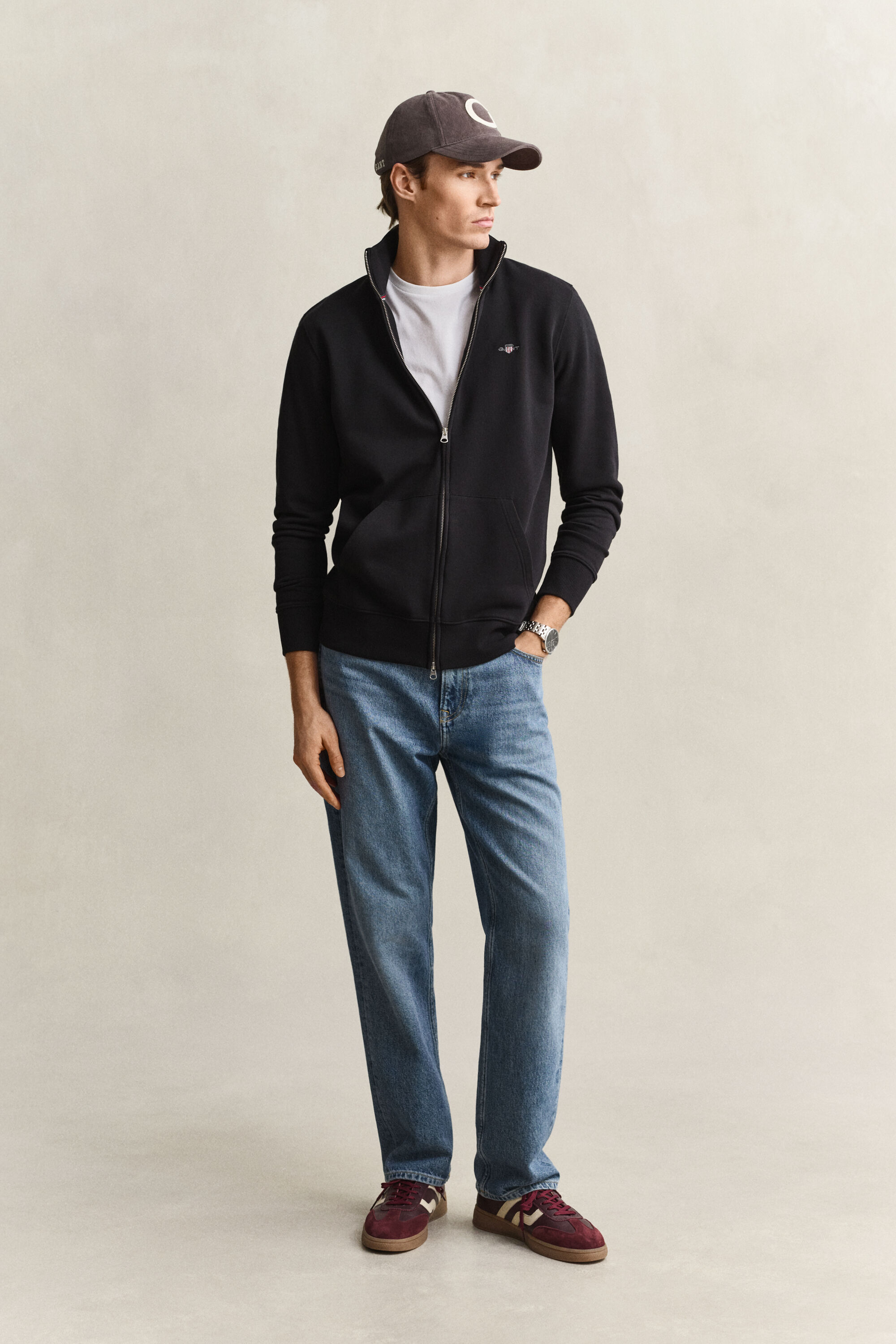 Sweatshirt com capuz e fecho de correr Shield