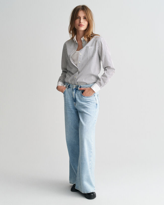 Camisa às riscas com colarinho contrastante regular fit