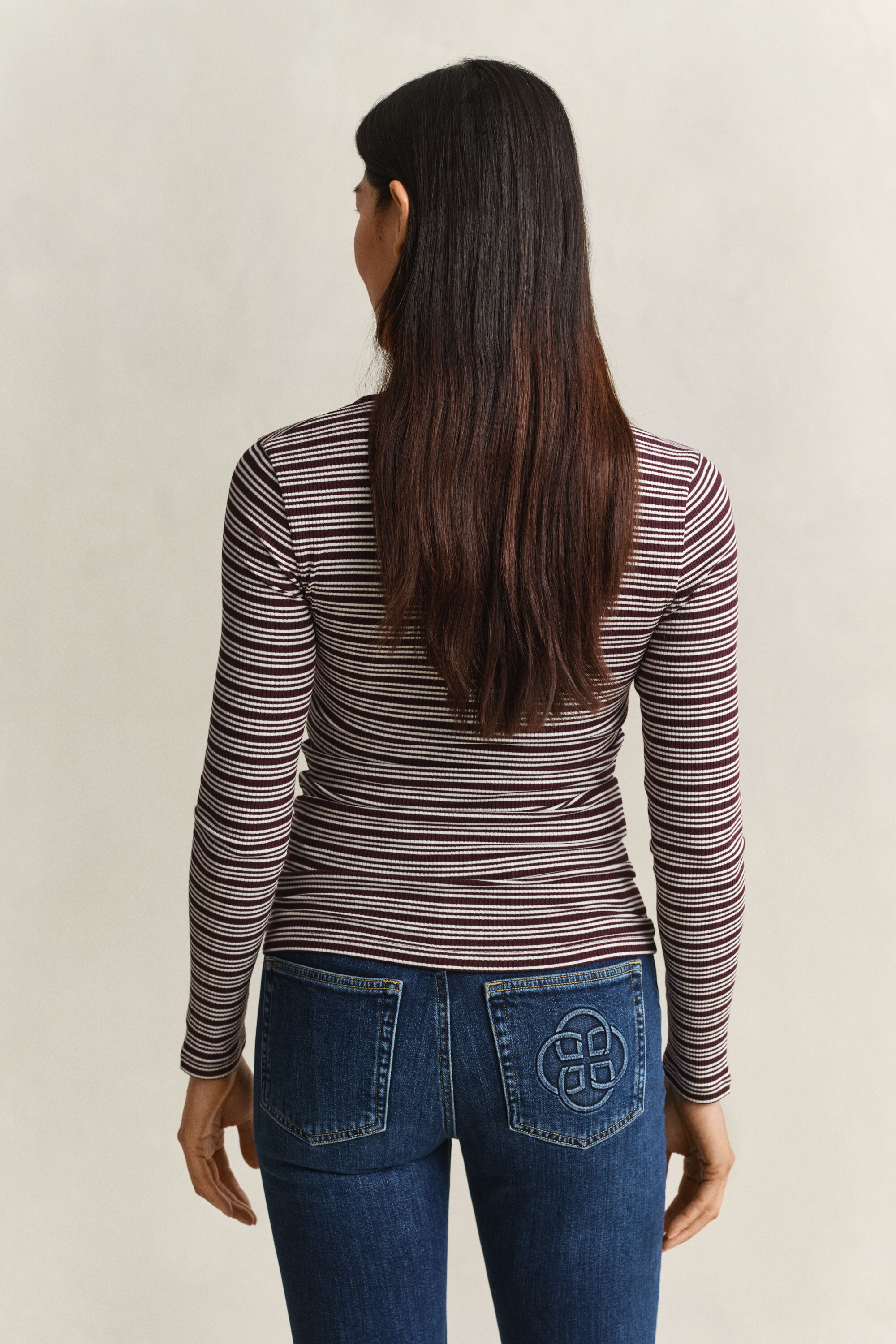 Camisola canelada de manga comprida Henley