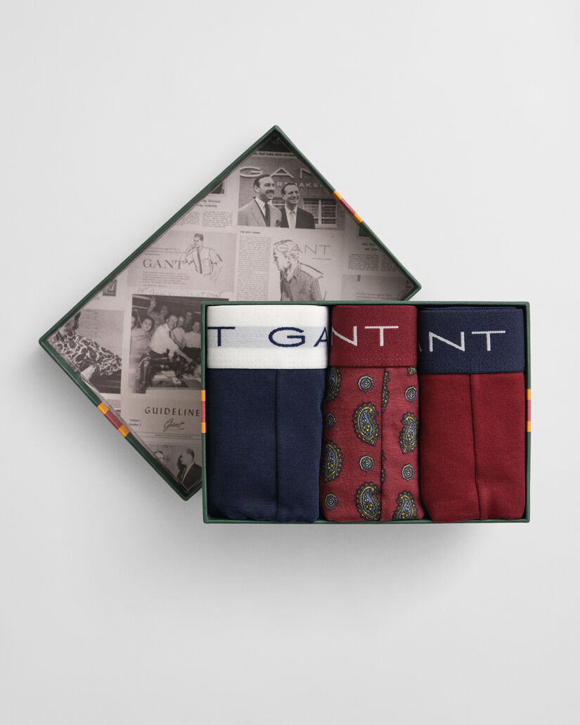 Caixa presente com pack de três boxers com padrão paisley estampado