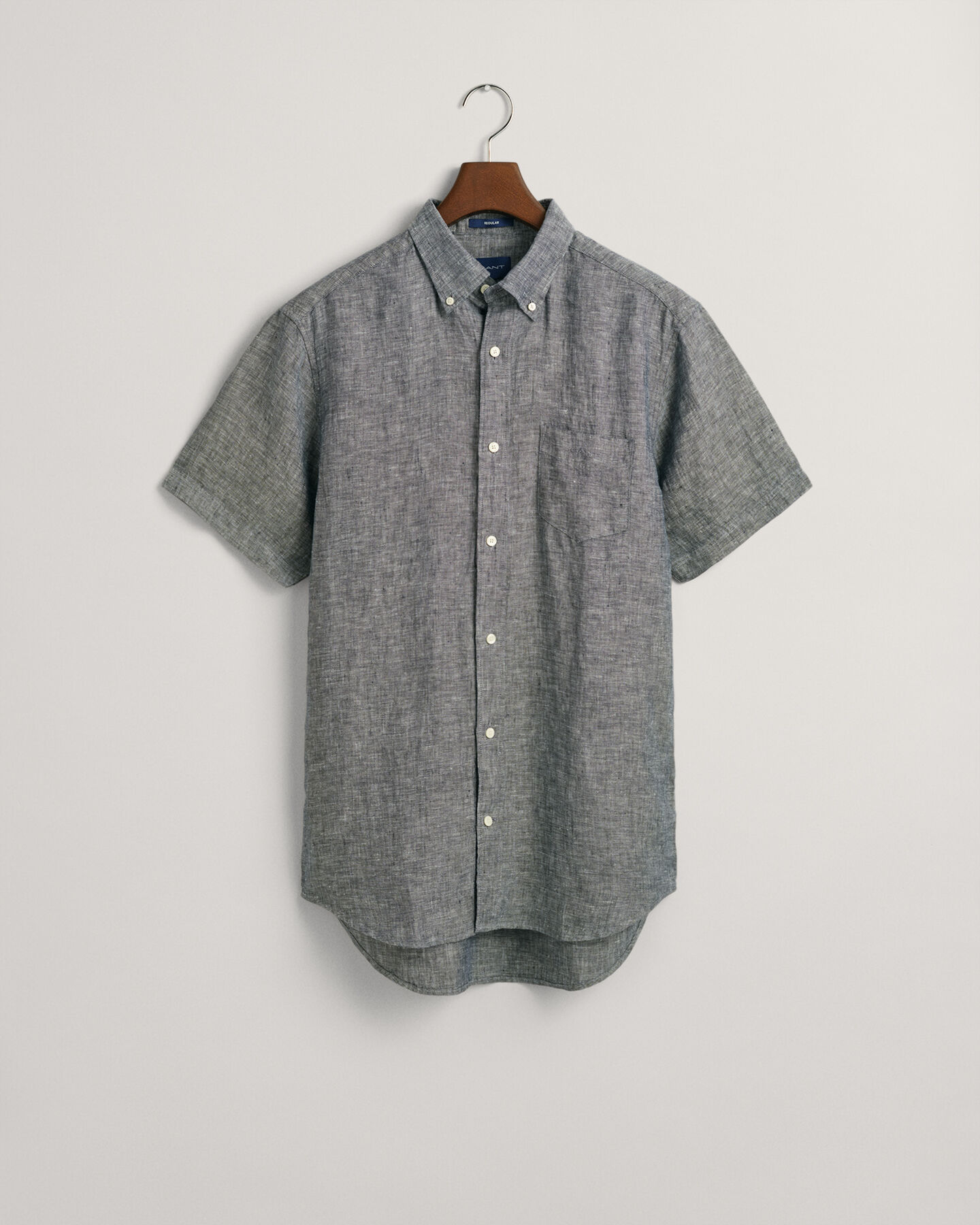 Camisa de linho com manga curta regular fit