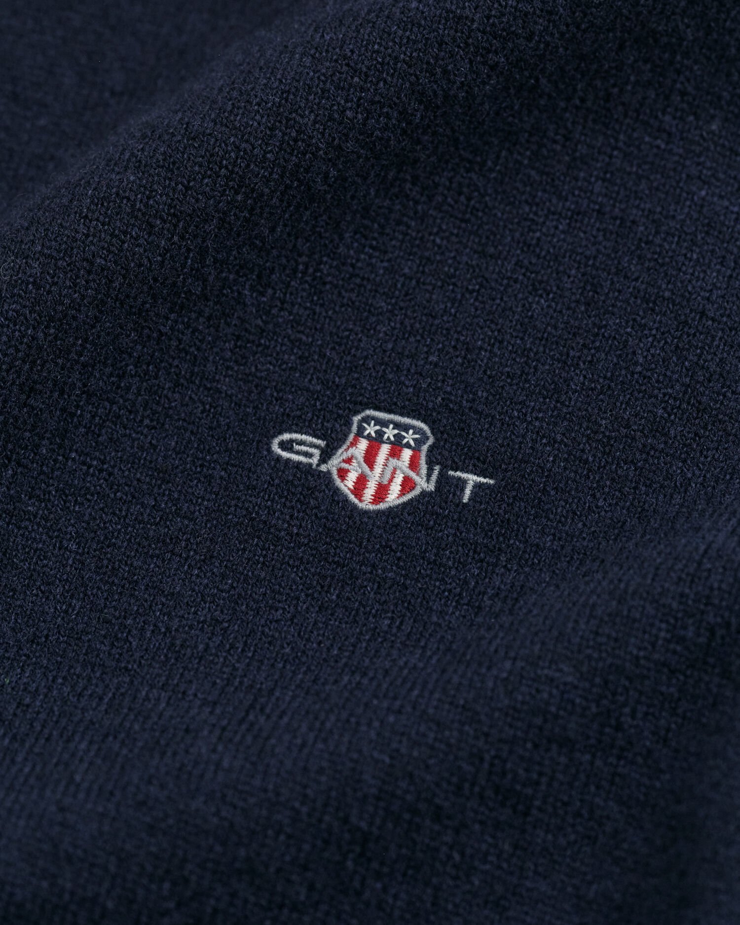 Camisola de malha com decote redondo em lã extrafina