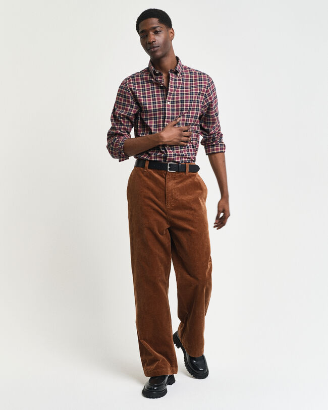 Camisa em sarja leve com padr&atilde;o de xadrez regular fit