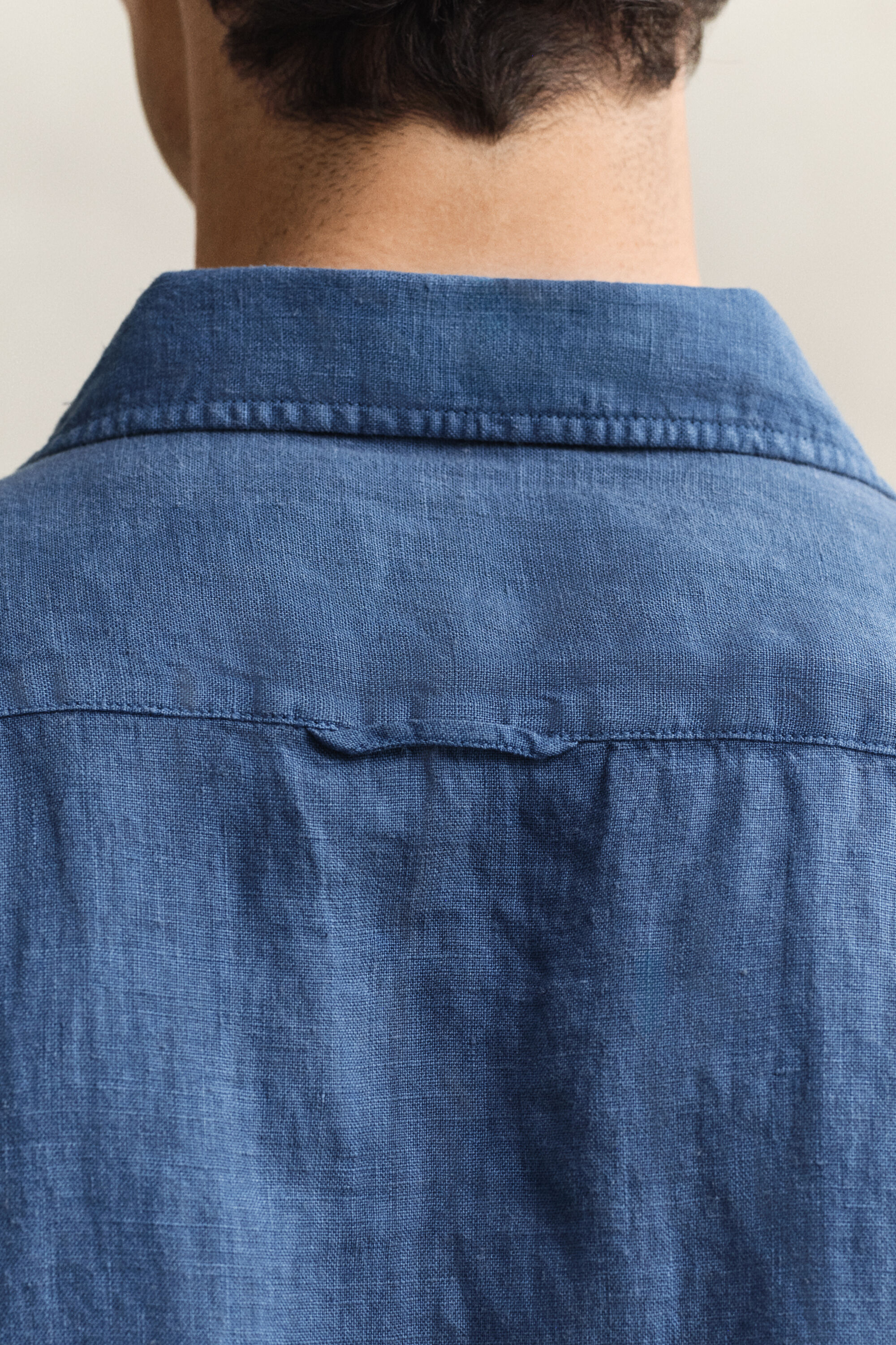 Camisa de manga curta em linho